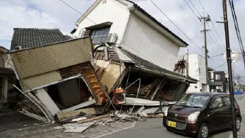 Japonya'da deprem can aldı. Binlerce asker sahaya indi, artçılar sürüyor