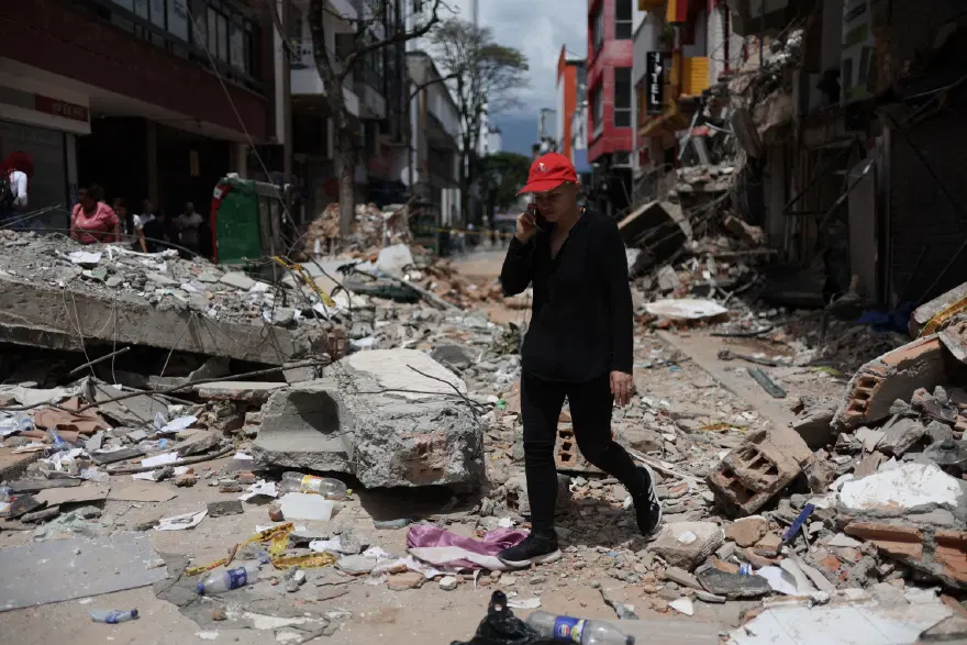 Kolombiya'da 7,4'lük deprem. Can kaybı artıyor 