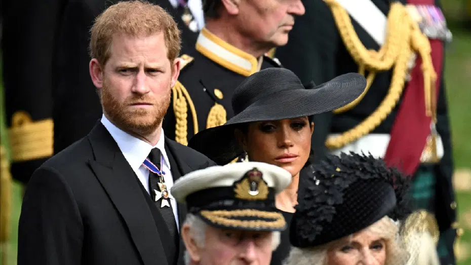 6 yıl sonra eve dönüyorlar. Harry ve Meghan'ın “Amerikan rüyası” kötü bitti
