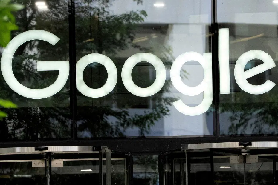 Eski Google mühendisi uyardı.