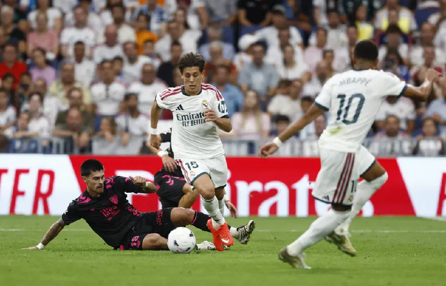 Arda Güler, 140 milyon euro'luk transferi devre dışı bıraktı. Real Madrid'de taşlar yerinden oynadı 5