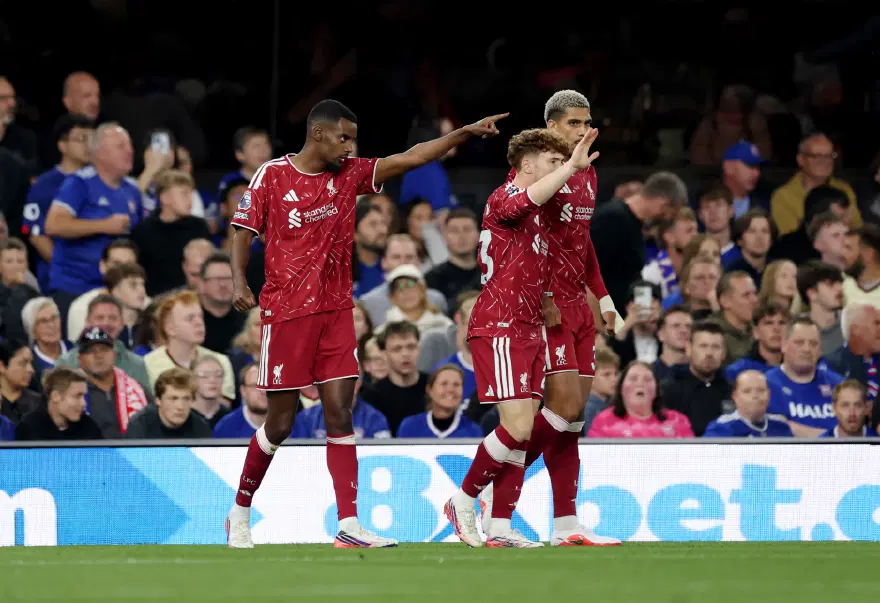 Fenerbahçe'nin rakibi Liverpool, ilk galibiyetini aldı 
