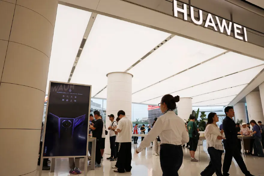 Huawei ve Xiaomi'den Apple'a karşı katlanabilir telefon hamlesi 