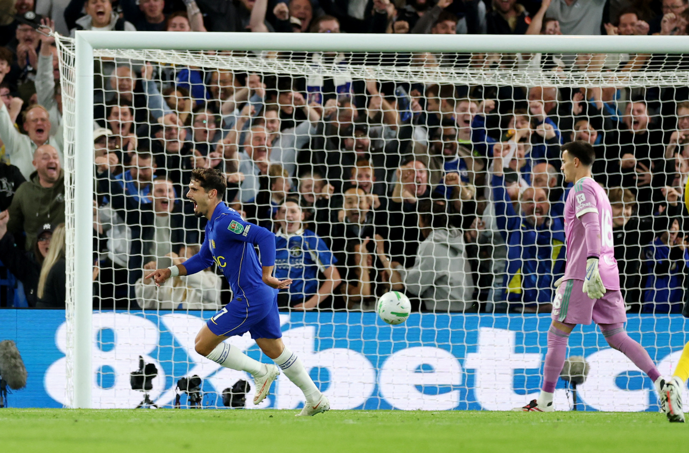 Chelsea gol yağdırdı. 12 dakikada 0-2'den 6-3'e