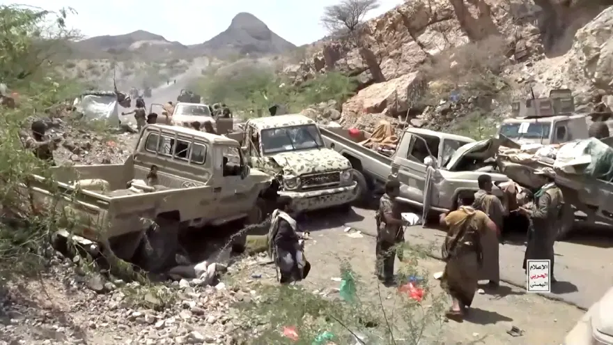 Yemen'de çatışmalar büyüyor. Husiler Aden Körfezi'ne doğru ilerliyor 