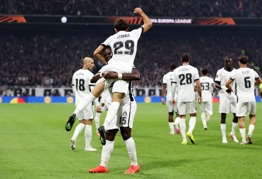 BEŞİKTAŞ ÖNDE