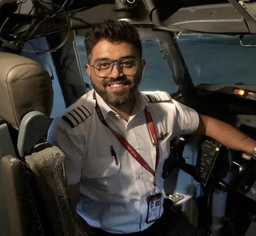 Flydubai uçağını faciadan kurtaran Hindistanlı pilot, ülkesinde kahraman ilan edildi 2