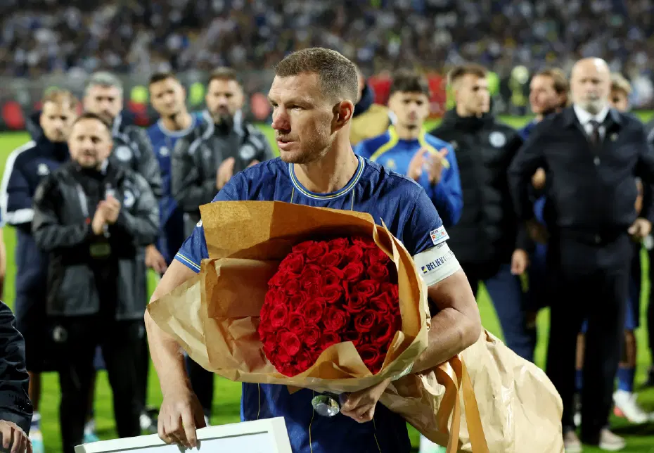 Fransa'ya İtalya freni. Edin Dzeko'dan buruk veda. 38'lik Lewandowski'den Romanya'ya hat-trick