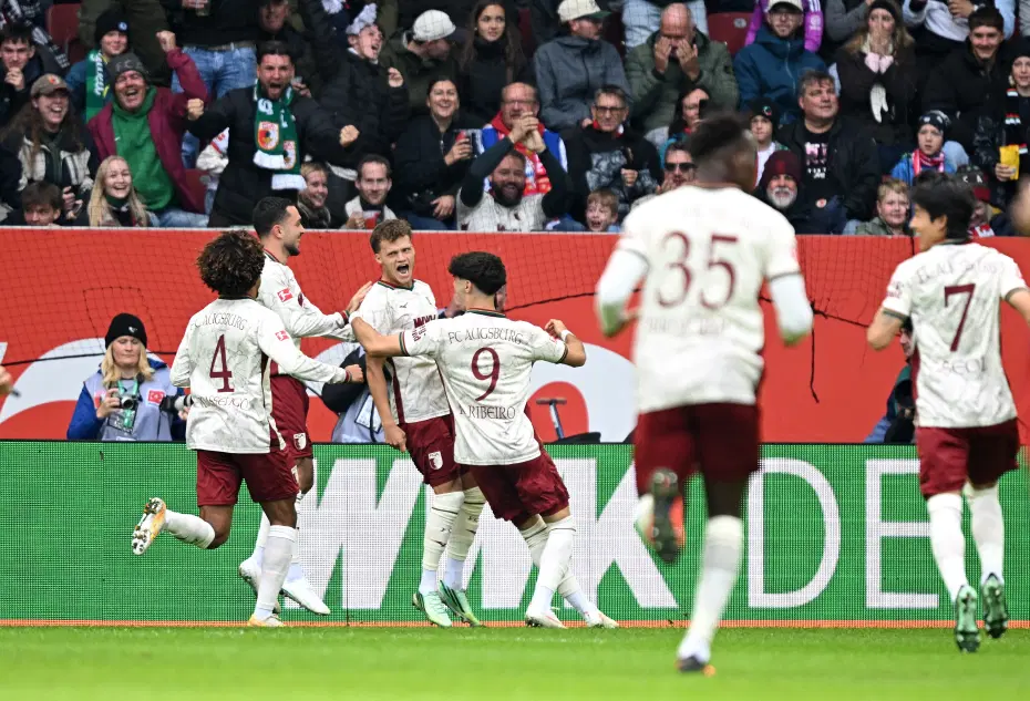 Bundesliga'da 5. saniyede gol. Robin Fellhauer'den tarihe geçecek gol 
