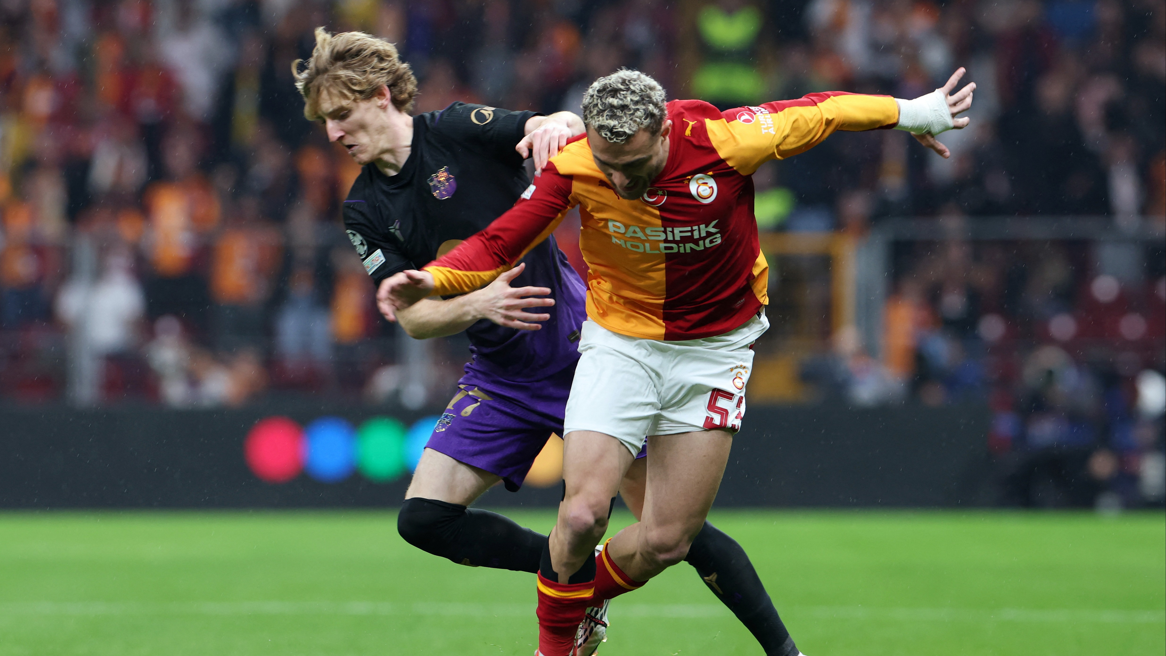 Şampiyonlar Ligi heyecanı. Galatasaray-Barcelona maçı