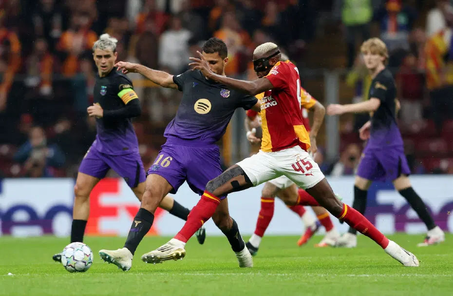 Dünya, Galatasaray-Barcelona maçını konuşuyor. 