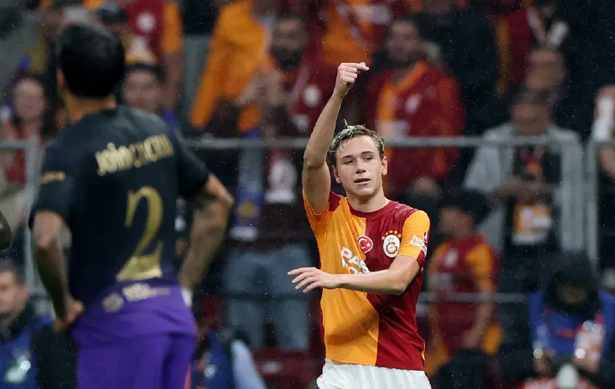 Galatasaray, RAMS Park'ta ağırladığı Barcelona'ya 4-1'lik skorla mağlup oldu