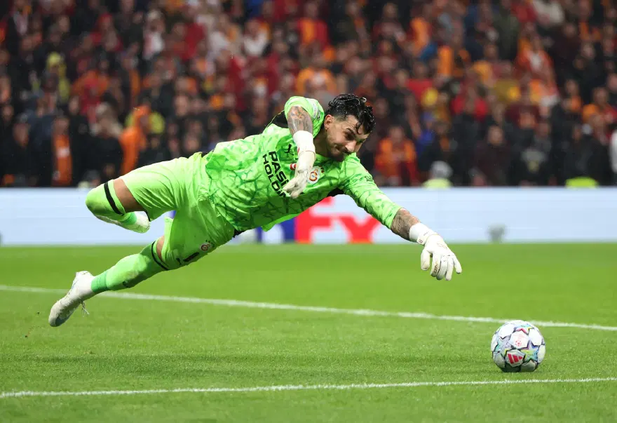 Galatasaray, RAMS Park'ta ağırladığı Barcelona'ya 4-1'lik skorla mağlup oldu