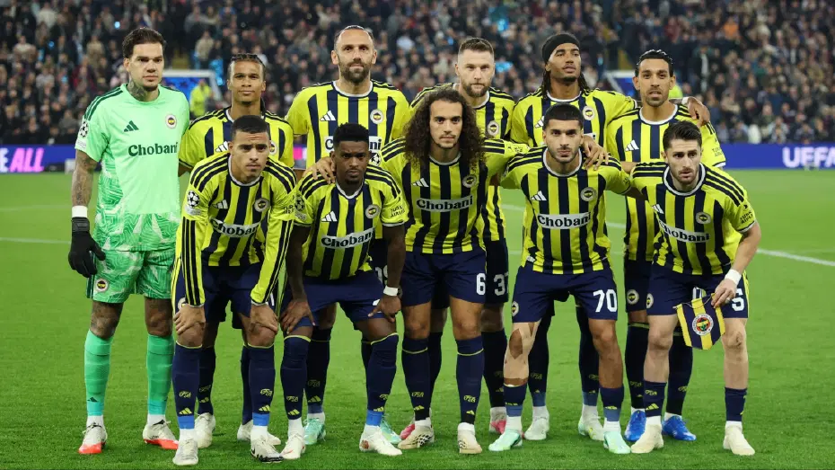 6-0'lık maçta Fenerbahçeli yıldız dikkat çekti yöneticilere statta tek cümlelik transfer sorusu