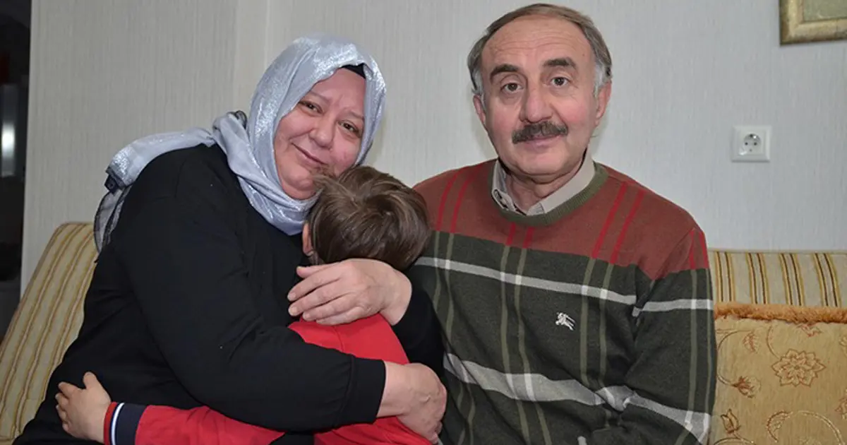 İki çocuğun ardından depremzede küçük Mikail'in de "koruyucusu" oldular