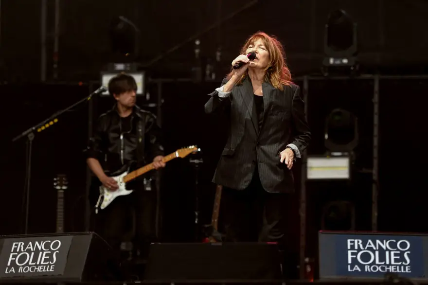 Dünyaca ünlü şarkıcı ve oyuncu Jane Birkin hayatını kaybetti 8