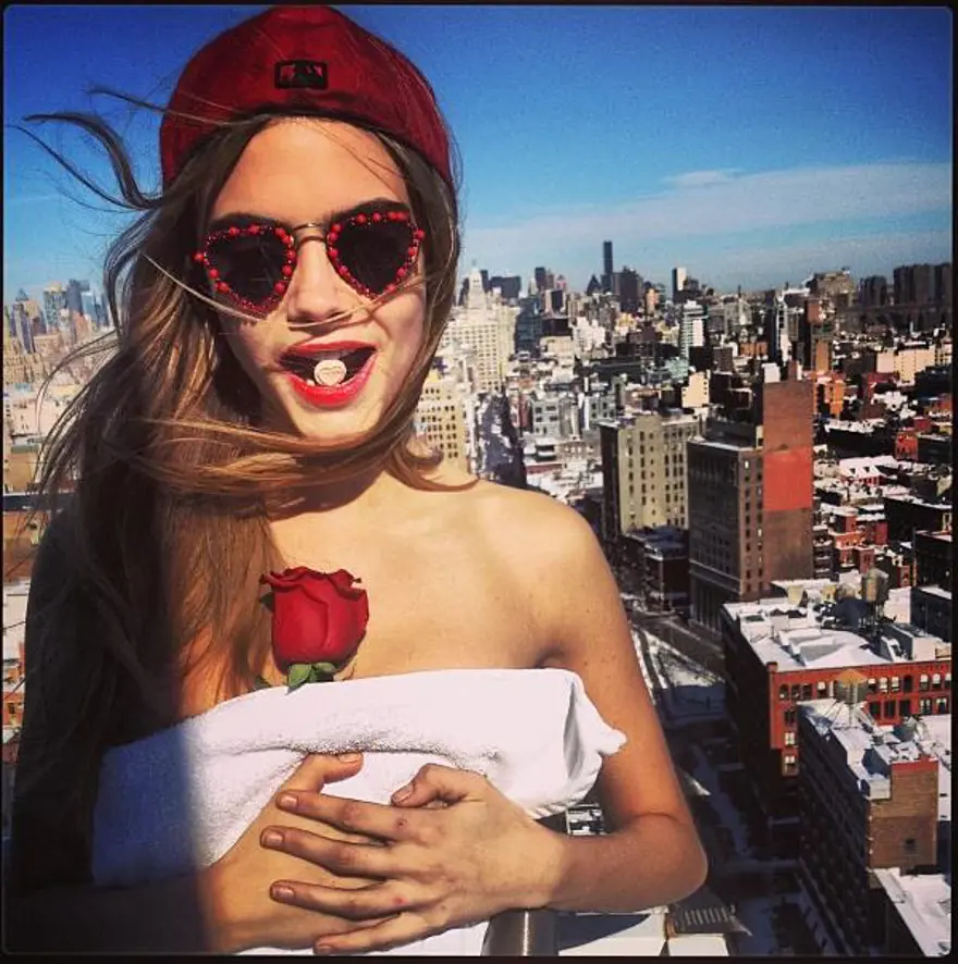 Güzelliğini anneannesinden almış 30