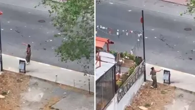 Yoldan geçen araçları taş yağmuruna tuttu: İstanbul'da ilginç olay