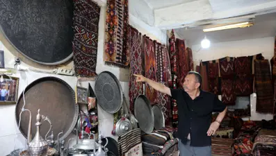 Bakır kalayı karşılığı topladı: Zamanla satmaya başladı