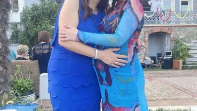 Demet Evgar'dan kına gecesi