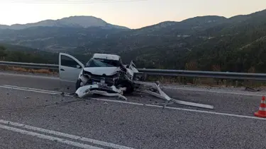 Muğla'da otomobil TIR'la çarpıştı: 1 ölü