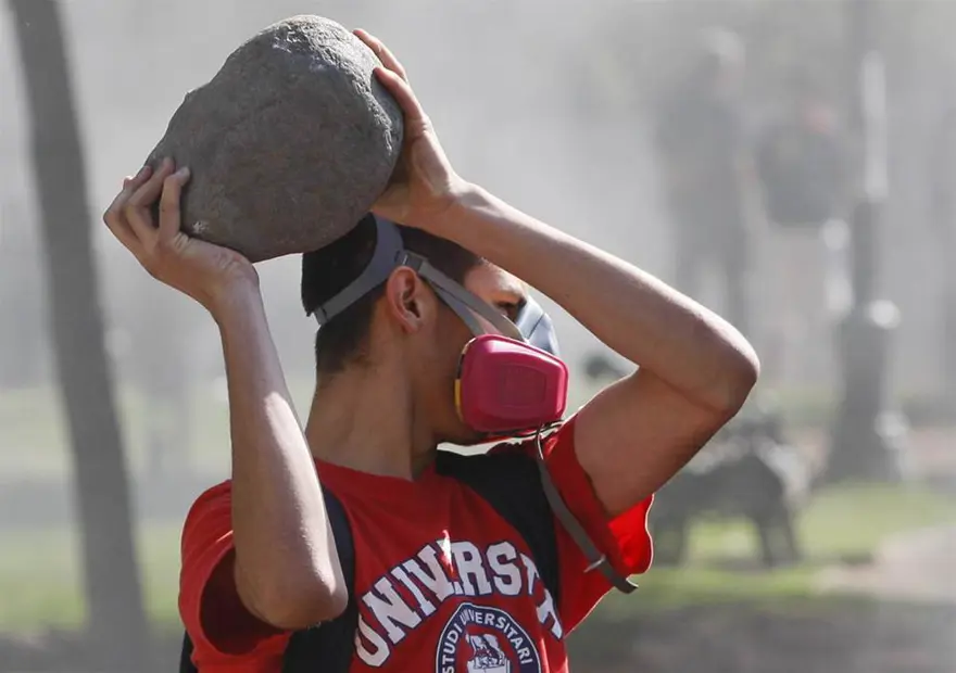 Öğrenciler yine sokakta 9