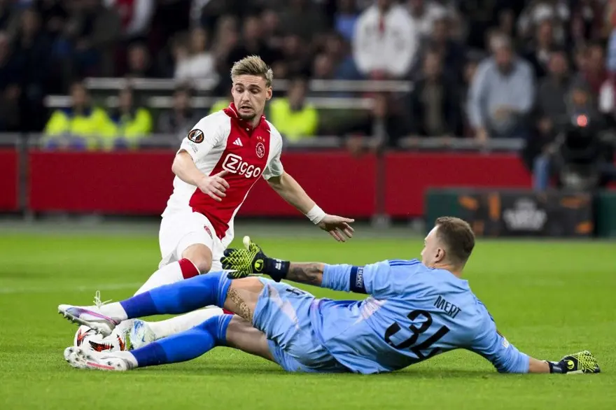 Beşiktaş, Hollanda'da farklı kaybetti 14