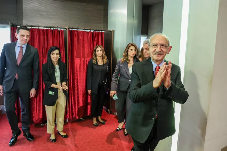 Kılıçdaroğlu'ndan CHP Genel Merkez personeline veda 