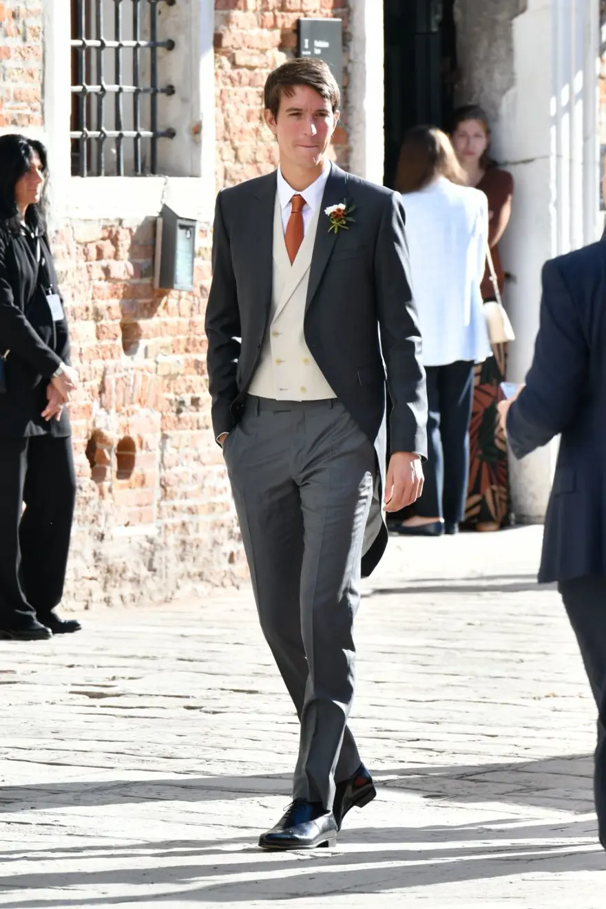 Dünyanın en zengin üçüncü kişisinin oğlu AlexandreArnault evlendi 6 Dünyanın en zengin üçüncü kişisinin oğlu AlexandreArnault evlendi 6