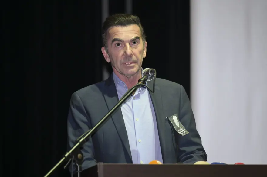 "İÇİMDEN BİR PARÇA KOPMUŞ GİBİ HİSSEDİYORUM" 1