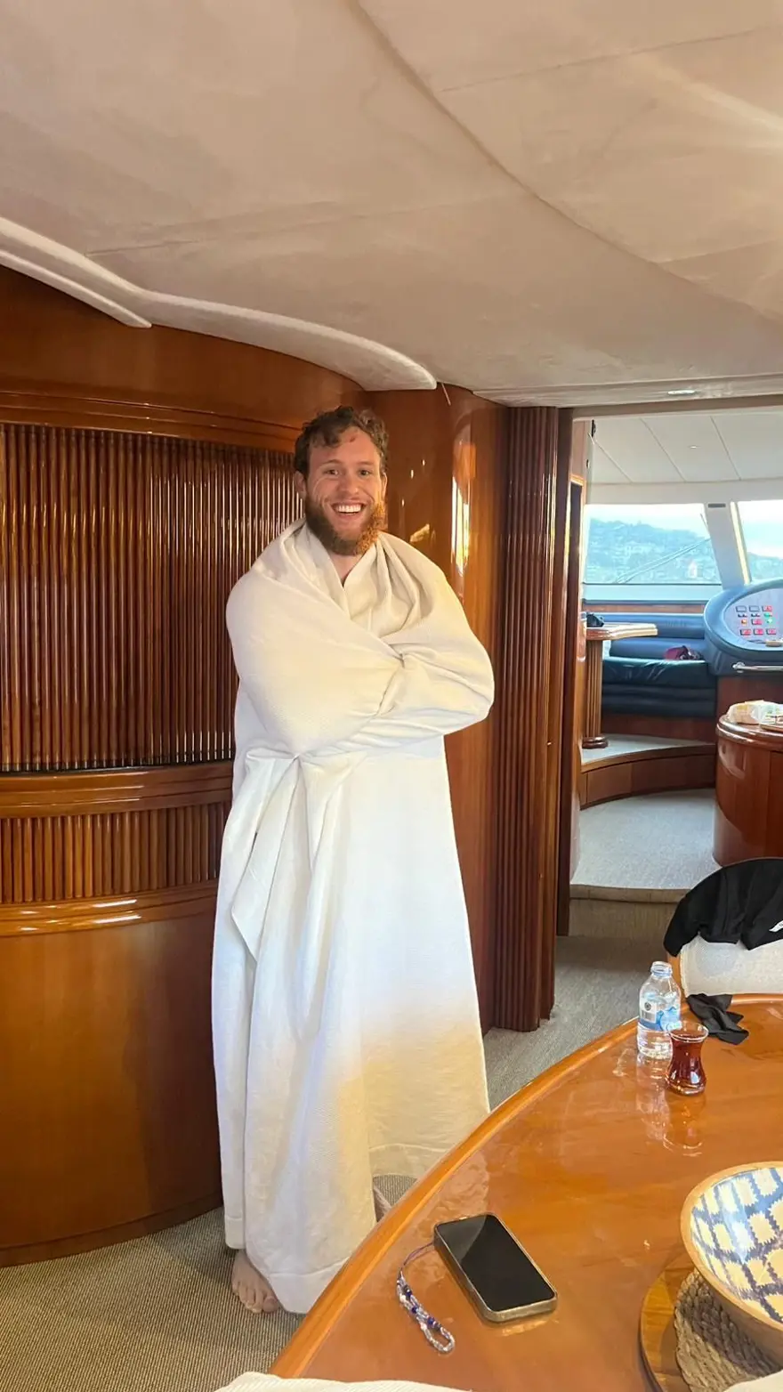 "KENDİMİ DÜŞÜNEMEM" 4