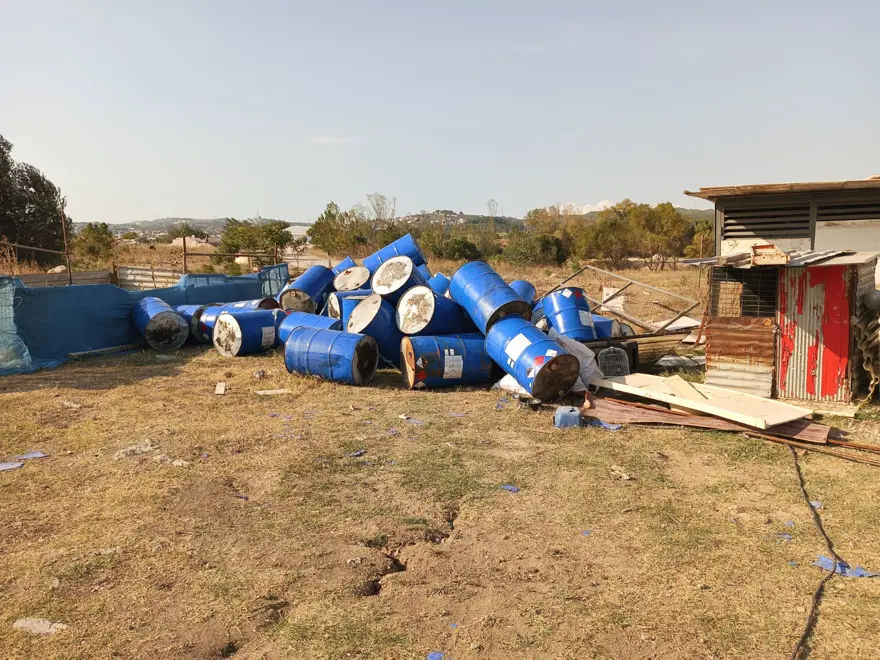 Boş arsada zehirli 80 varil bulundu 7