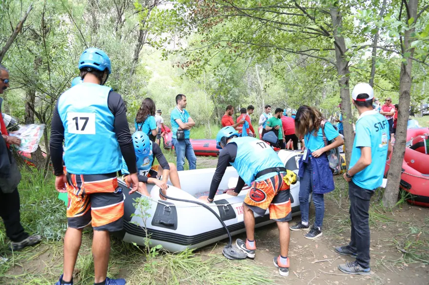 Munzur Çayı'nda rafting (Türkiye'de bir ilk) 7
