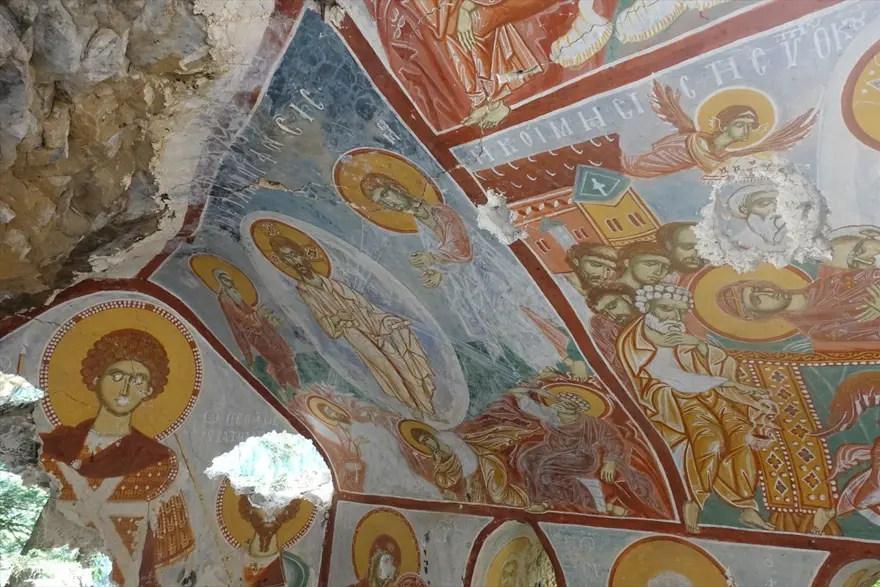 Sümela Manastırı'nın kayalıklarındaki saklı şapel restore edilecek 8