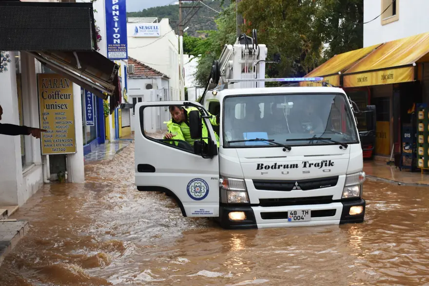 Bodrum yine sular altında 11