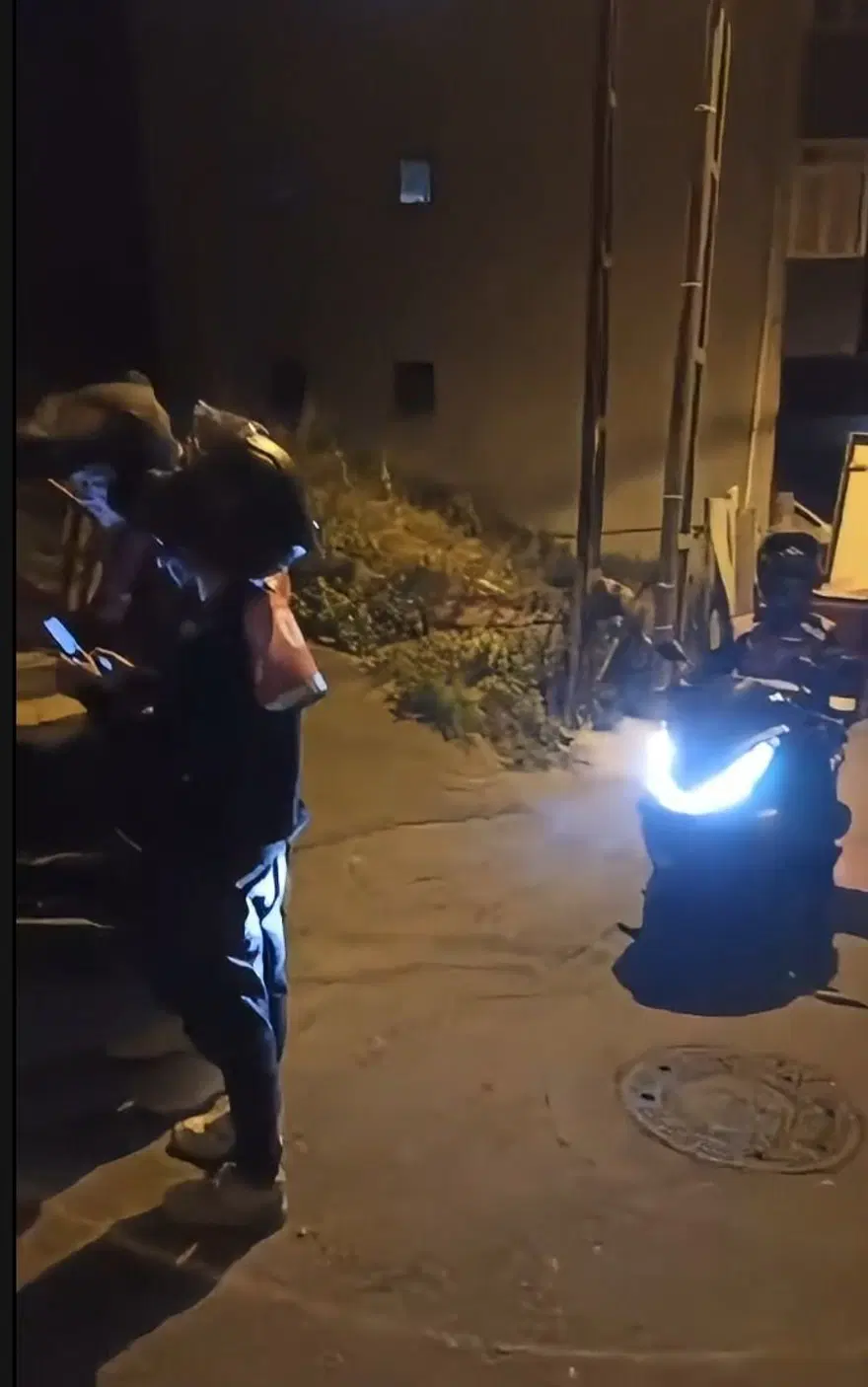 Kapıda ödemeyi seçti, aynı adrese onlarca sipariş gönderdi 2