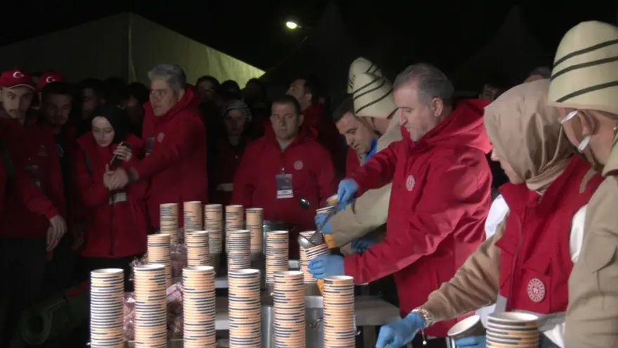 Çanakkale Kara Savaşları'nın 109. yılı: 57. Alay Vefa Yürüyüşü 12 Çanakkale Kara Savaşları'nın 109. yılı: 57. Alay Vefa Yürüyüşü 12