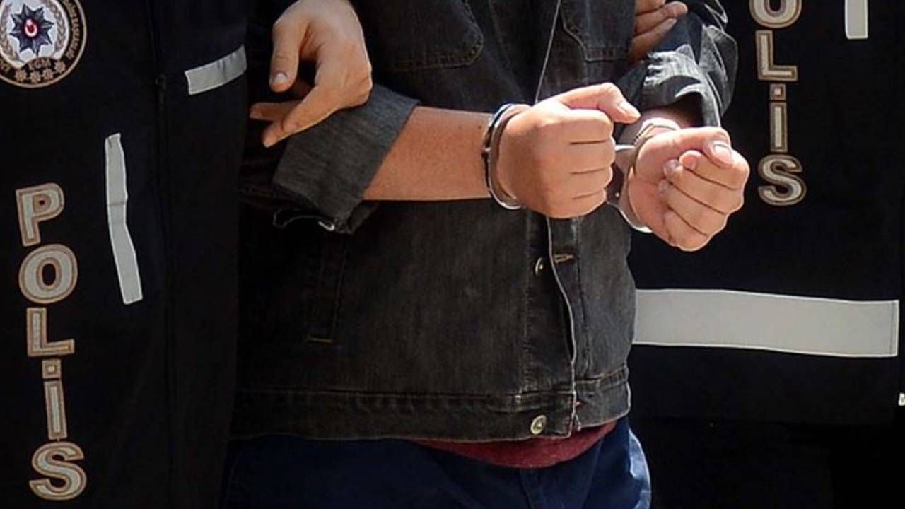 Kocaeli'de sokak ortasında kadına şiddet