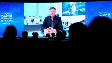 Elon Musk Neuralink çipini tanıttı