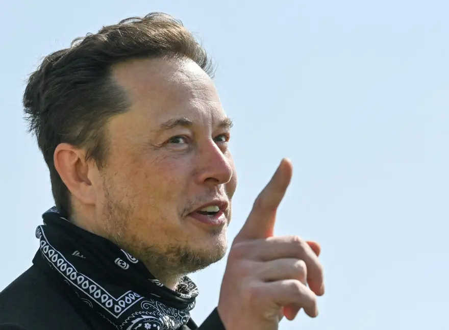 Elon Musk 5,7 milyar dolarlık Tesla hissesini bağışladı 8