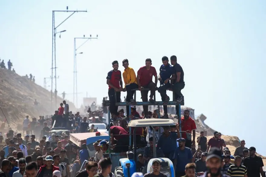 Gazze'ye acılı dönüş: On binlerce Filistinli'yi harabe kent bekliyor 12