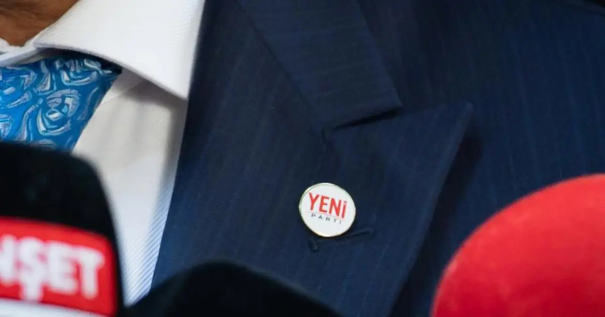 Gözler İstanbul'a çevrildi, bir belediye başkanından daha açıklama geldi. "Yeni Parti'ye geçmiyorum"