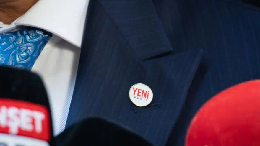 Gözler İstanbul'a çevrildi, bir belediye başkanından daha açıklama geldi. "Yeni Parti'ye geçmiyorum" Gözler İstanbul'a çevrildi, bir belediye başkanından daha açıklama geldi. "Yeni Parti'ye geçmiyorum"