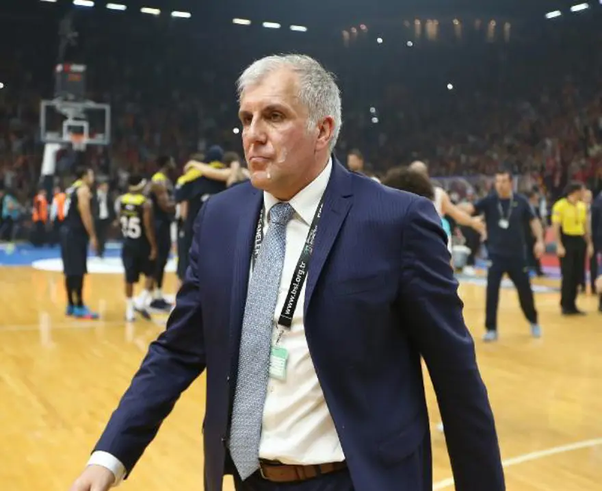 Fenerbahçe Kulübü: Sarı kırmızılı bir taraftar Obradovic'e tükürdü 1