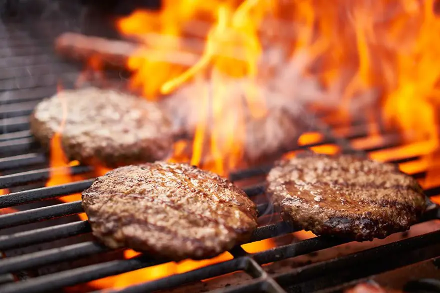 hamburger, hamburgerin tarihi, tatar bifteği, hamburg bifteği, hamburger köftesi, hamburgerin tarihi, hamburgerin kökeni, Amerika'nın ilk hamburgeri , iyi bir hamburger köftesi nasıl olmalı, 5