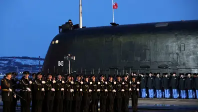 Putin talimatı verdi, Rusya'nın hipersonik nükleer denizaltısı suya indirildi