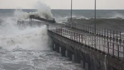 Kuzey Ege için fırtına ve kuvvetli fırtına uyarısı