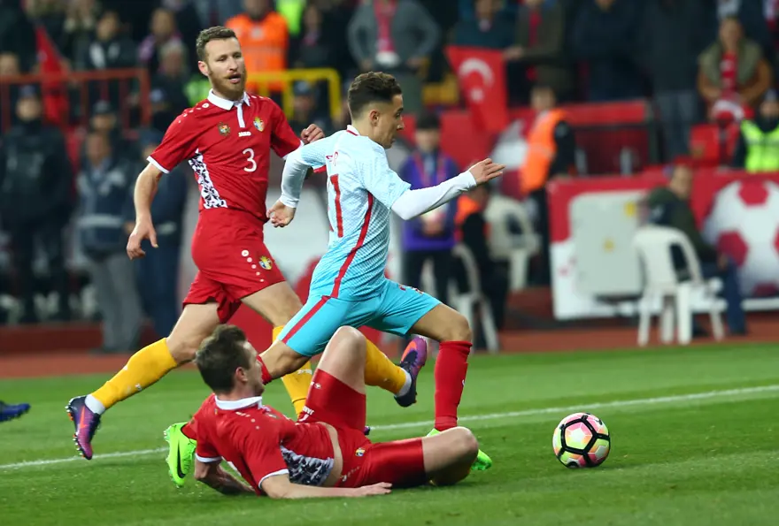 Emre Mor çaresiz bıraktı! 9