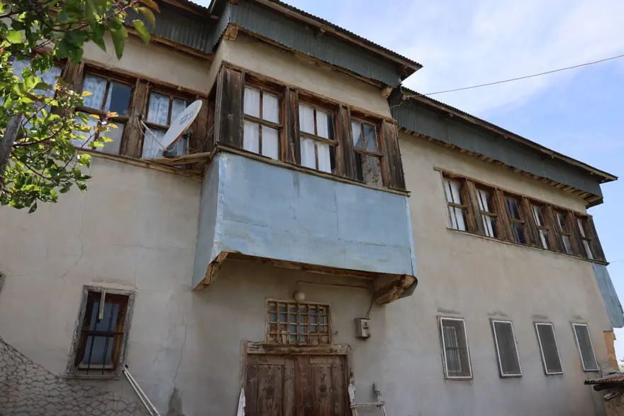 Elazığ'daki 'Kırk kapılı konak' tarihe ışık tutuyor 2