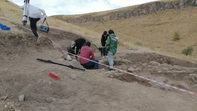 Parmaksız Kale Höyüğü'nde kazı çalışmaları devam ediyor